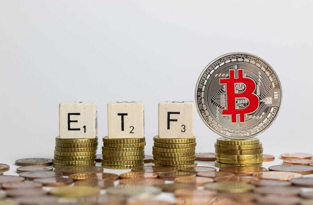 how to invest in bitcoin ETF 2025